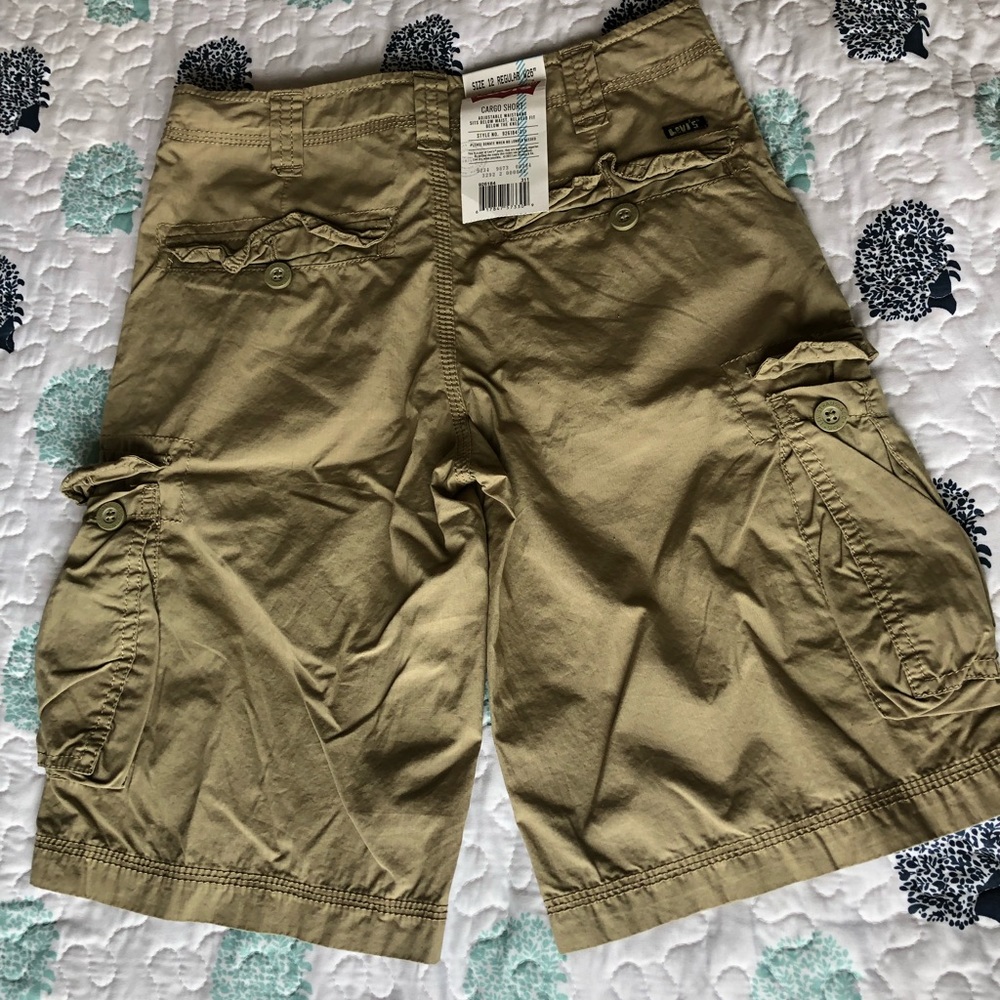 Levi’s cargo shorts